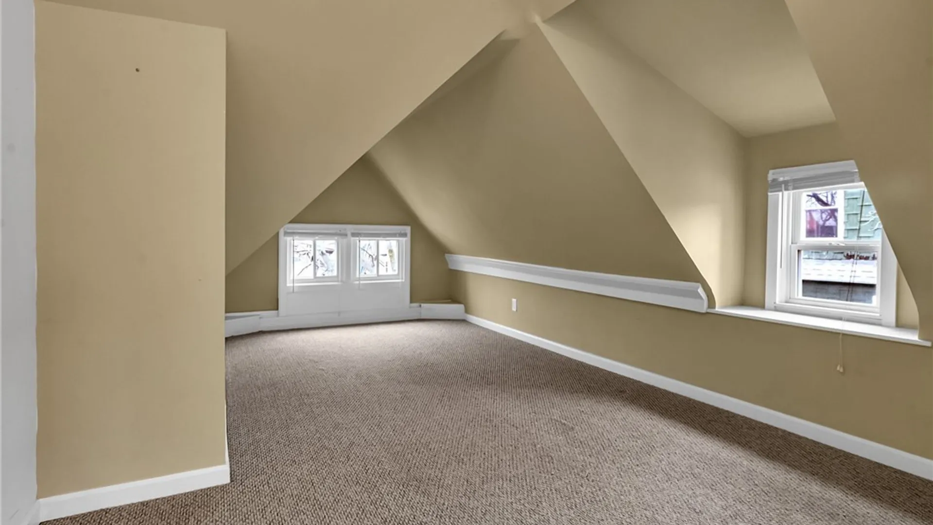 Property at 575 Upper Auburn Avenue, Buffalo, NY 14222 12