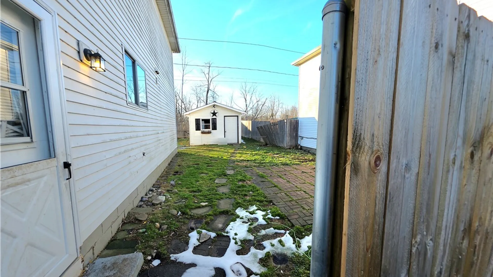 Property at 50 Strasbourg Drive, Cheektowaga, NY 14227 12