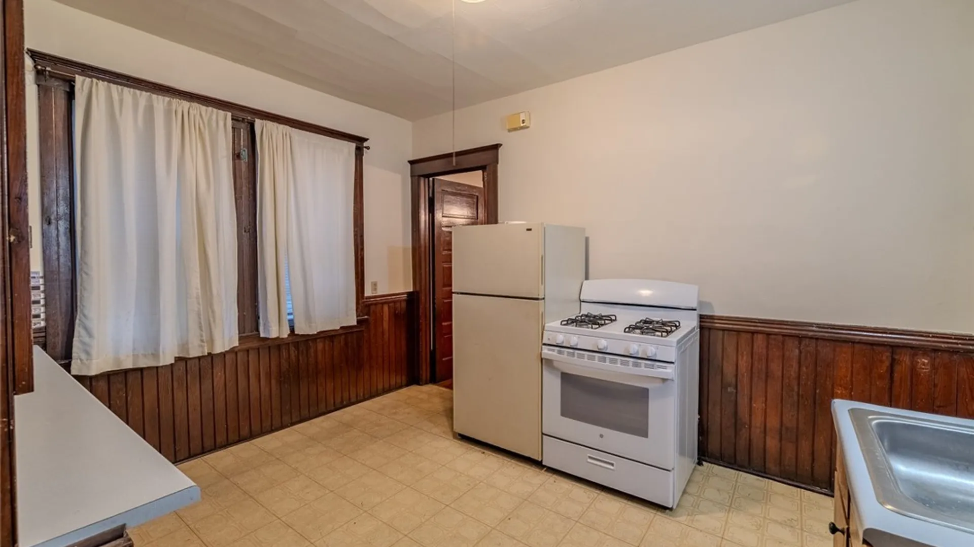 Property at 1204 Oak Street, Syracuse, NY 13203 6