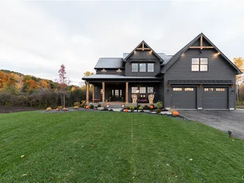 Property at 7101 Kittiwake Run, Manlius, NY 13104