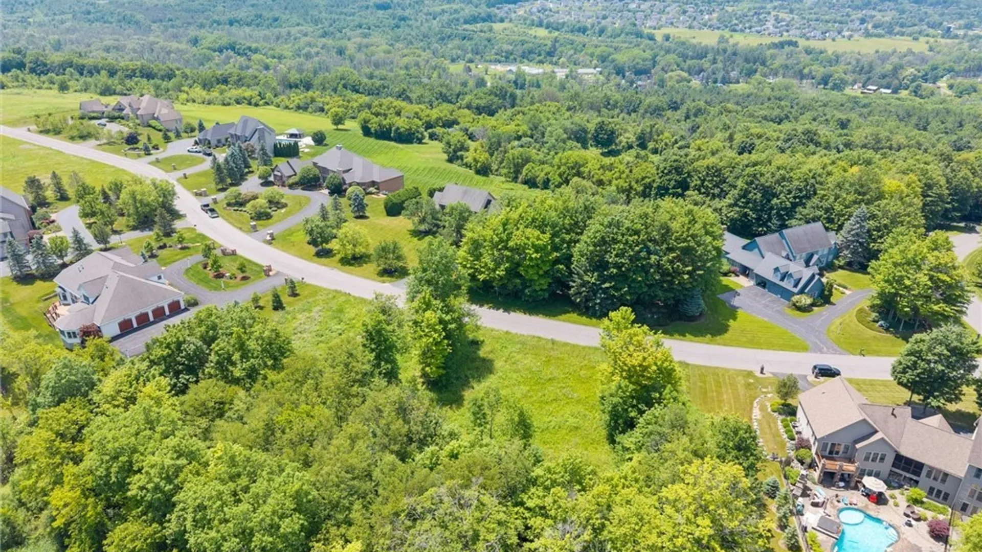 Property at 7103 Kittiwake Run, Manlius, NY 13104 13