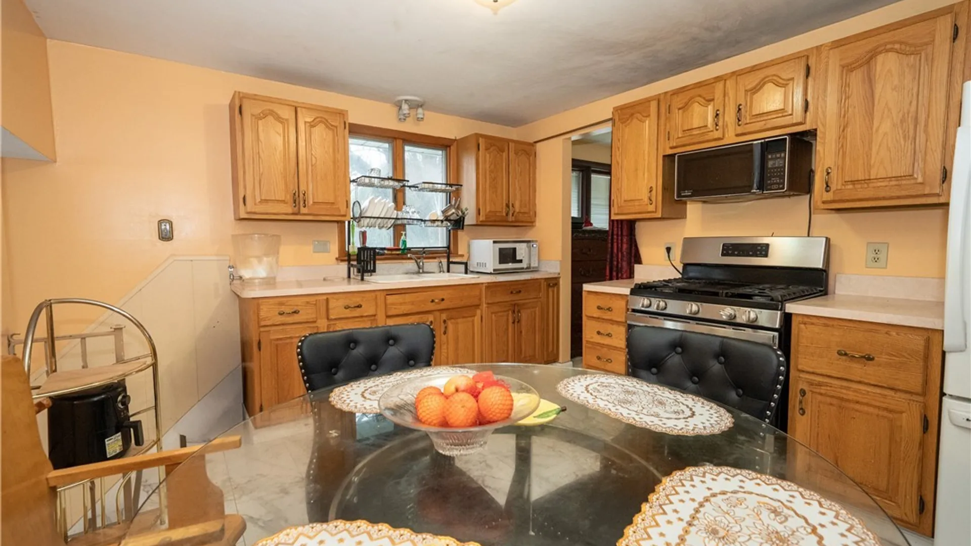 Property at 75 Fairoaks Lane, Cheektowaga, NY 14227 13