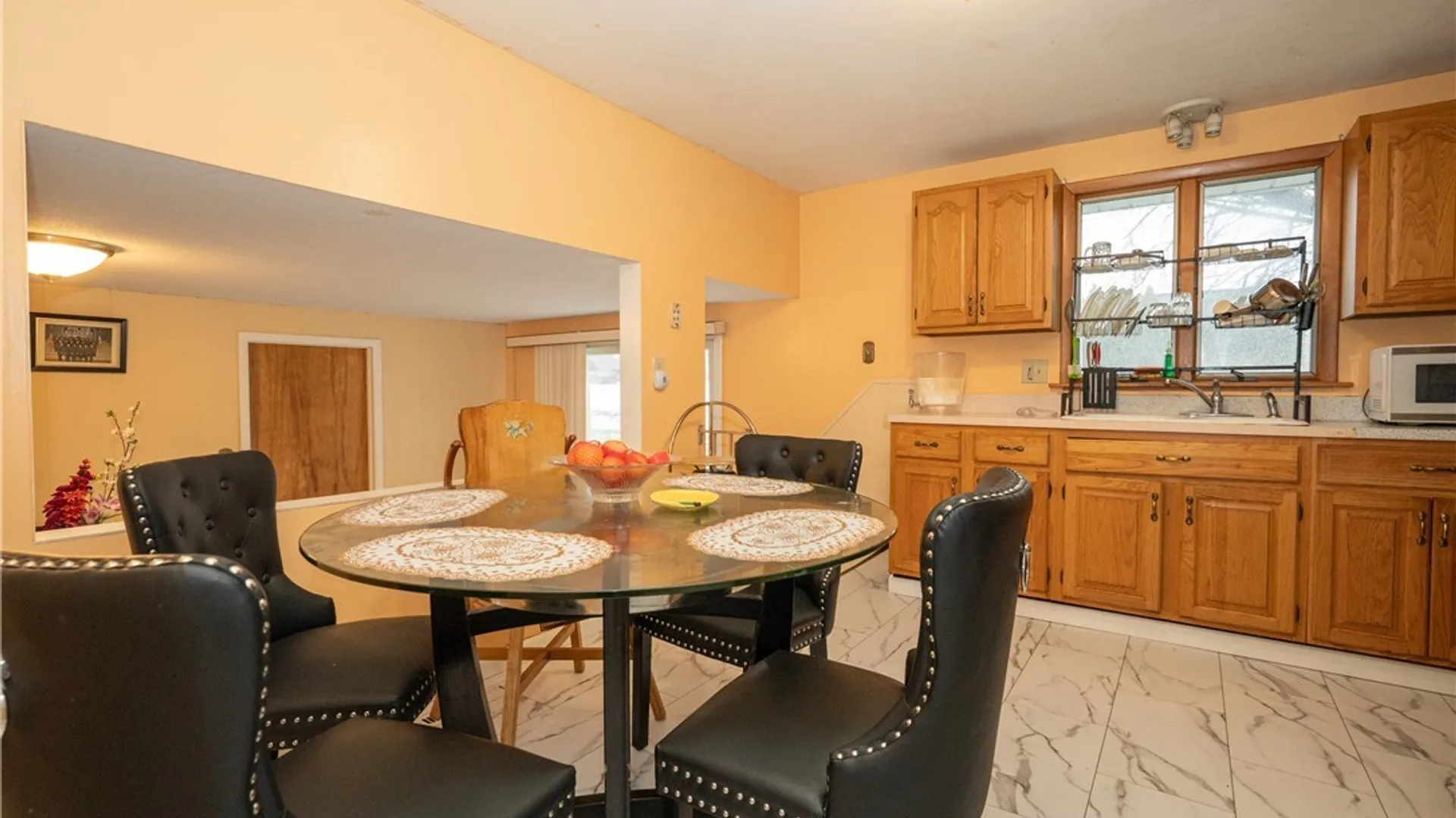 Property at 75 Fairoaks Lane, Cheektowaga, NY 14227 15