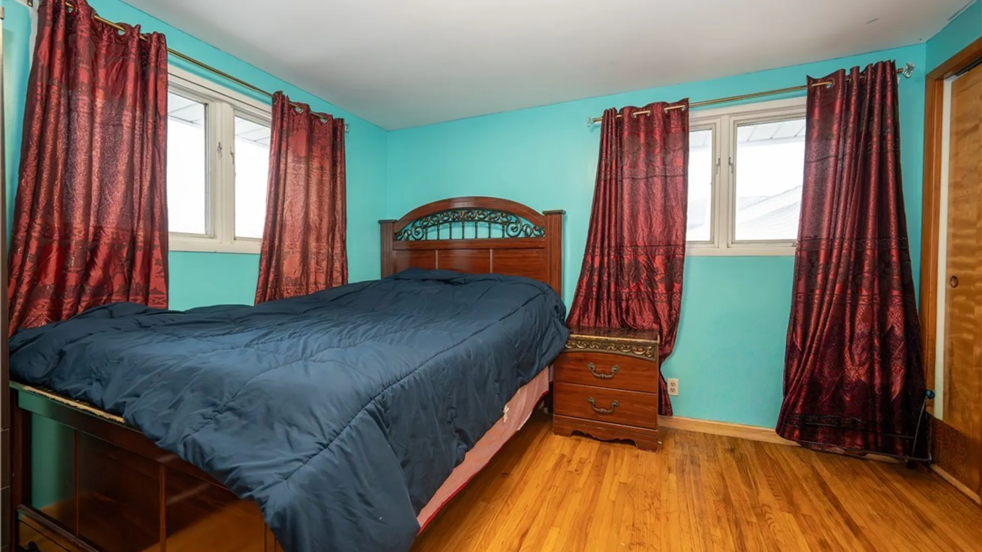 Property at 75 Fairoaks Lane, Cheektowaga, NY 14227 24