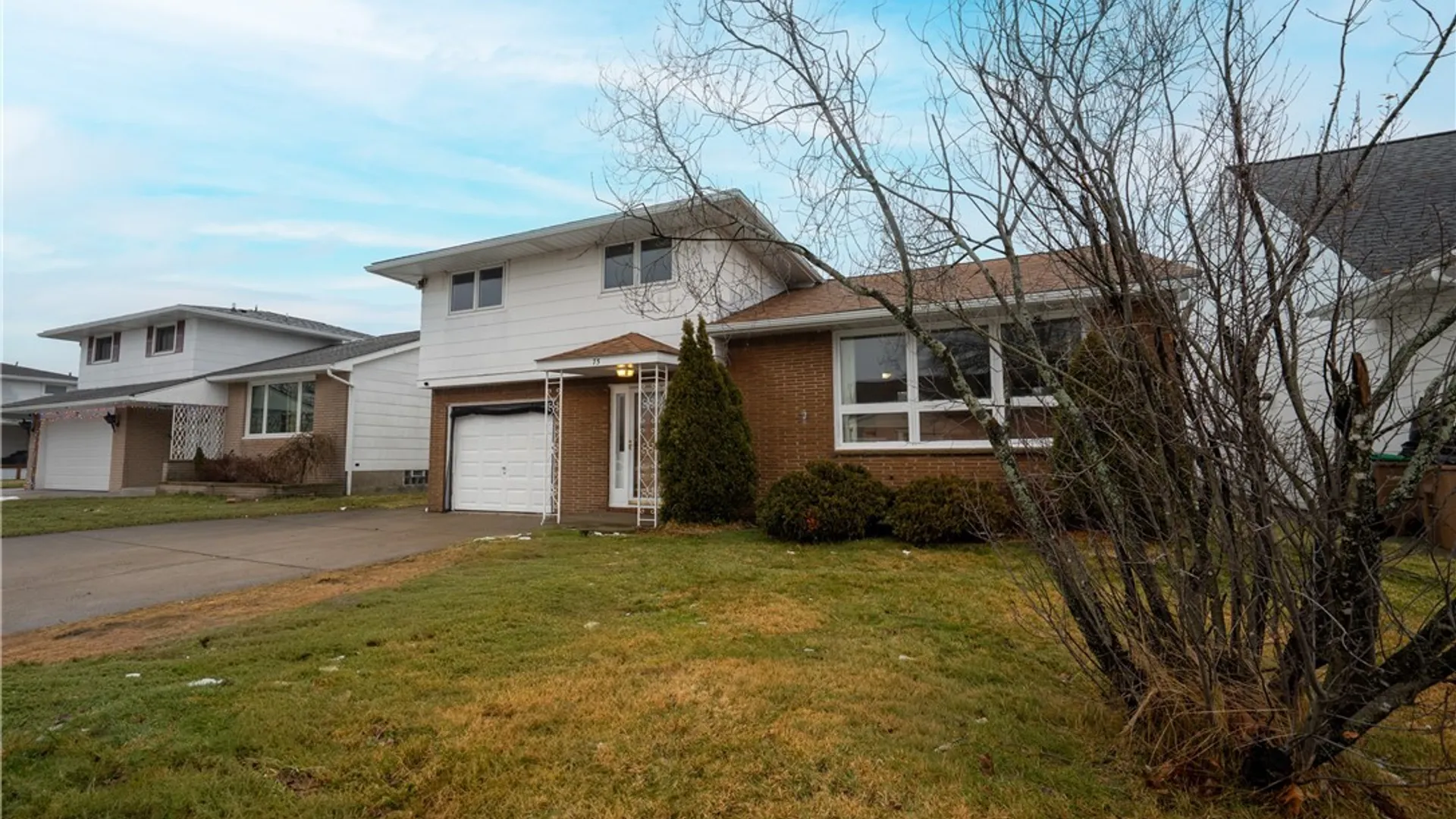 Property at 75 Fairoaks Lane, Cheektowaga, NY 14227 3