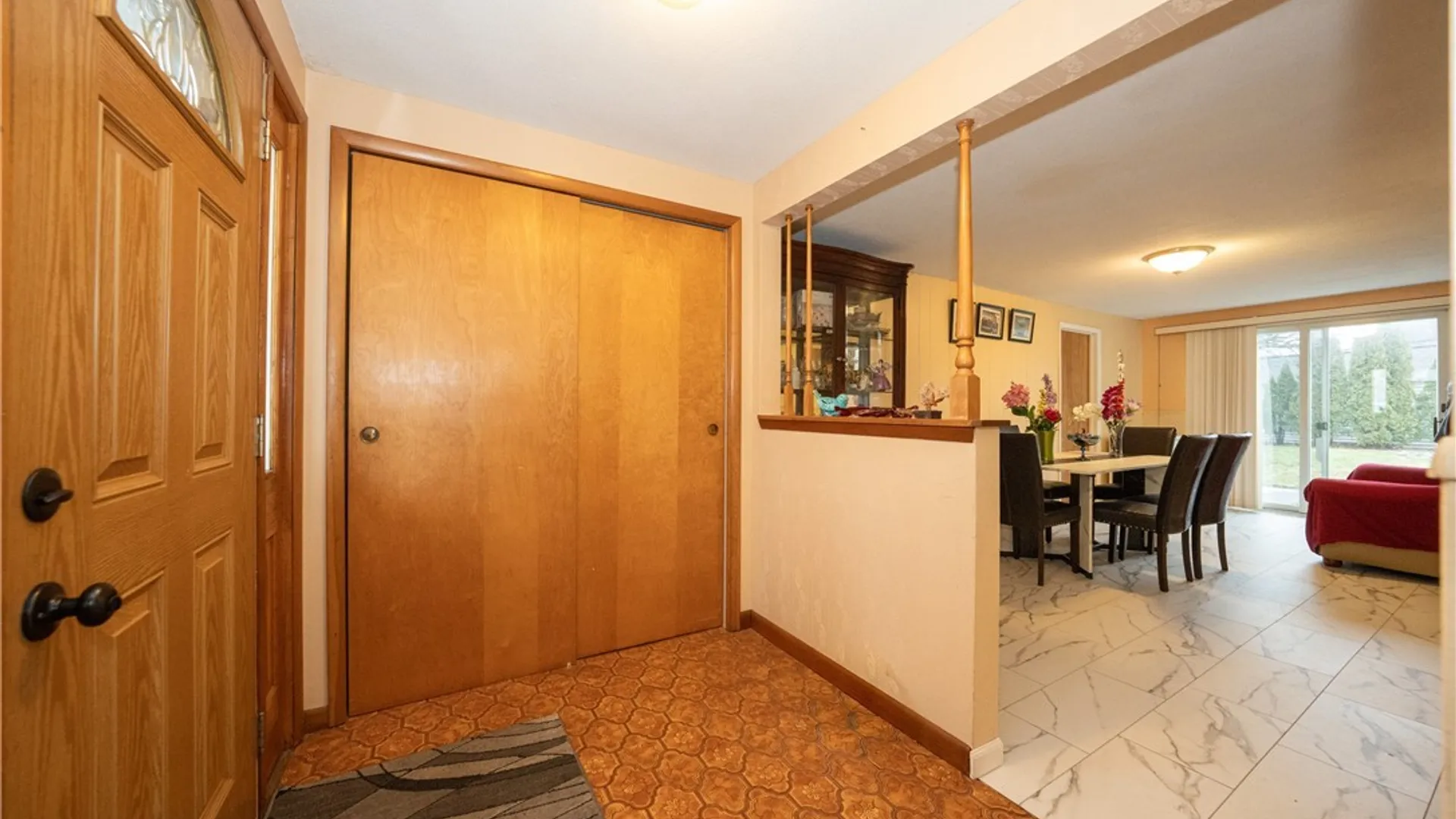 Property at 75 Fairoaks Lane, Cheektowaga, NY 14227 5