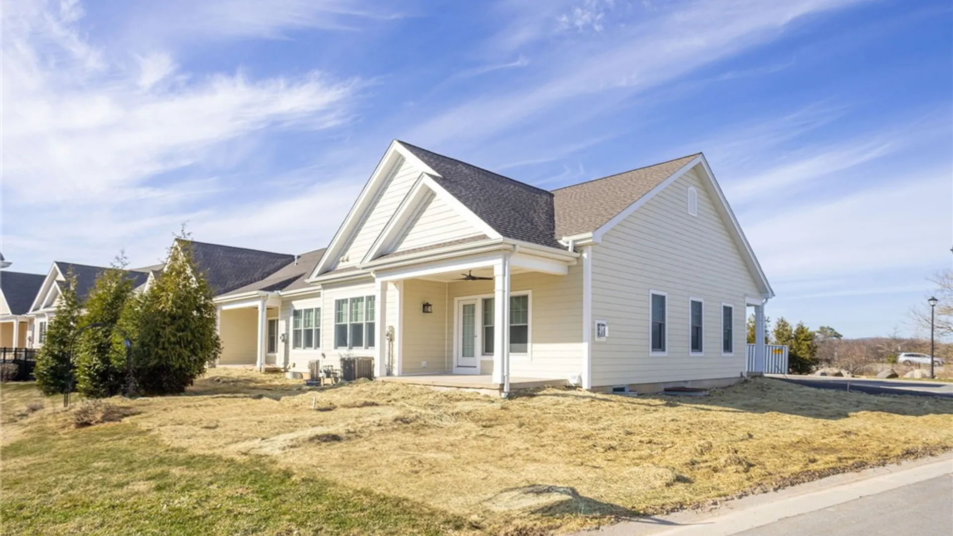 Property at 251 Bretlyn Cir, Brighton, NY 14618 20