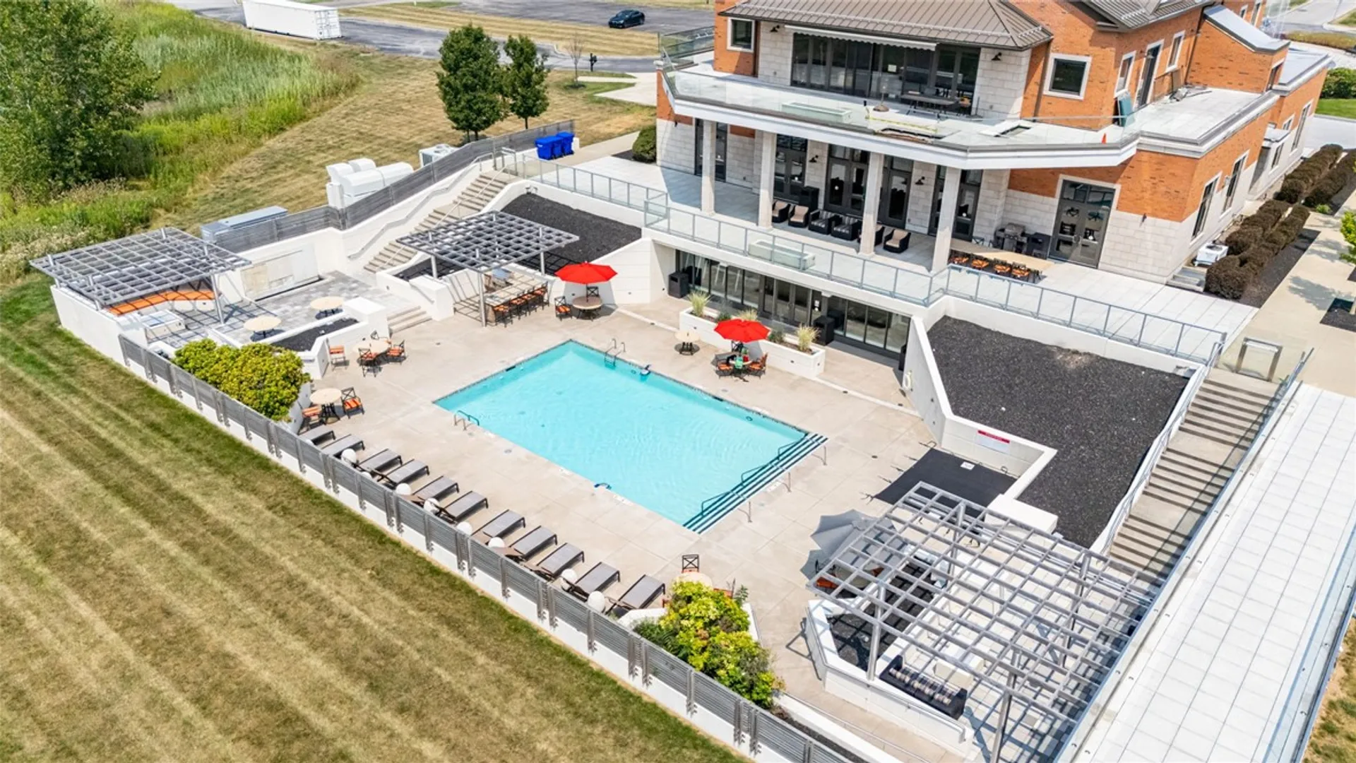 Property at 251 Bretlyn Cir, Brighton, NY 14618 24