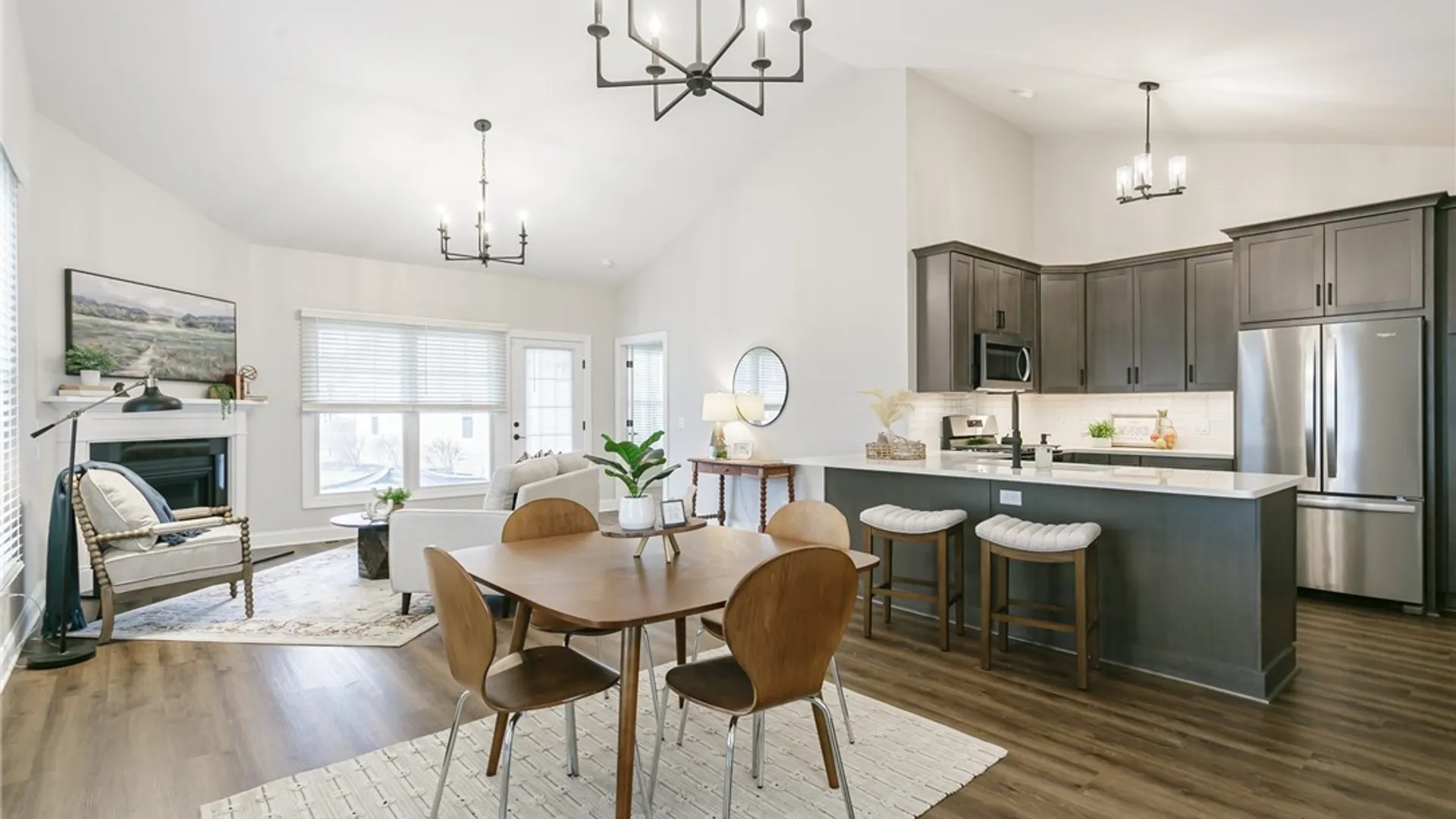 Property at 251 Bretlyn Cir, Brighton, NY 14618 6