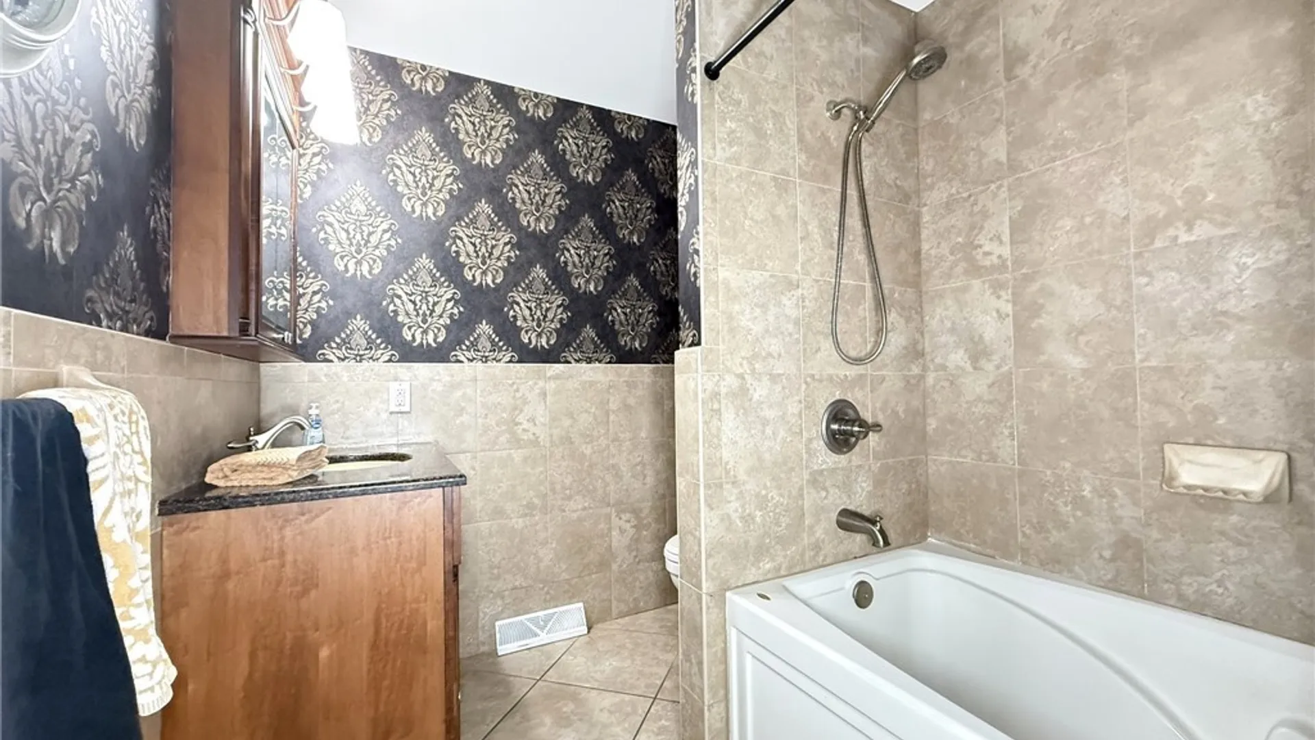 Property at 116 Spyglass Lane, Manlius, NY 13066 14