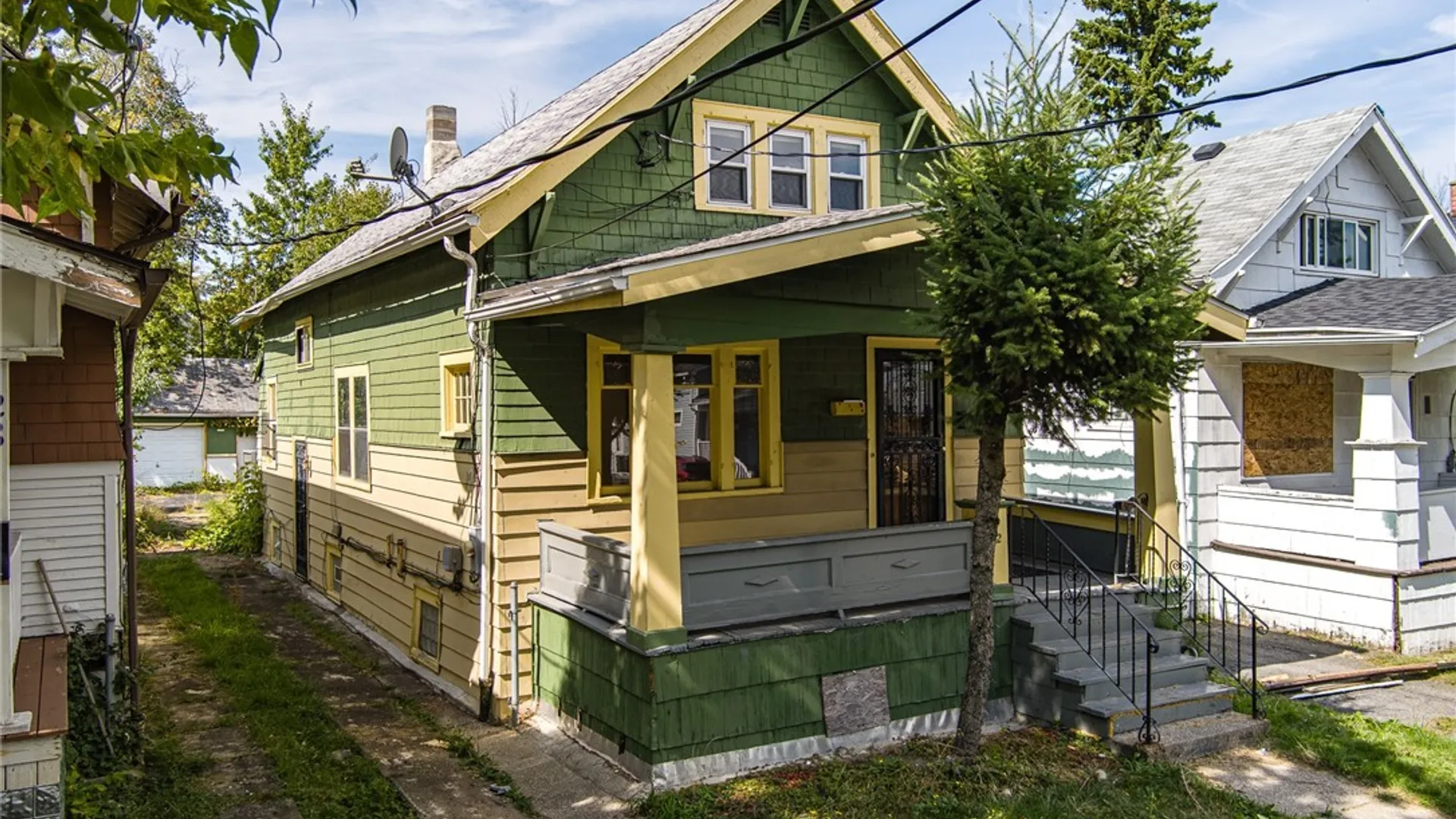 Property at 32 Schuele Avenue, Buffalo, NY 14215 2