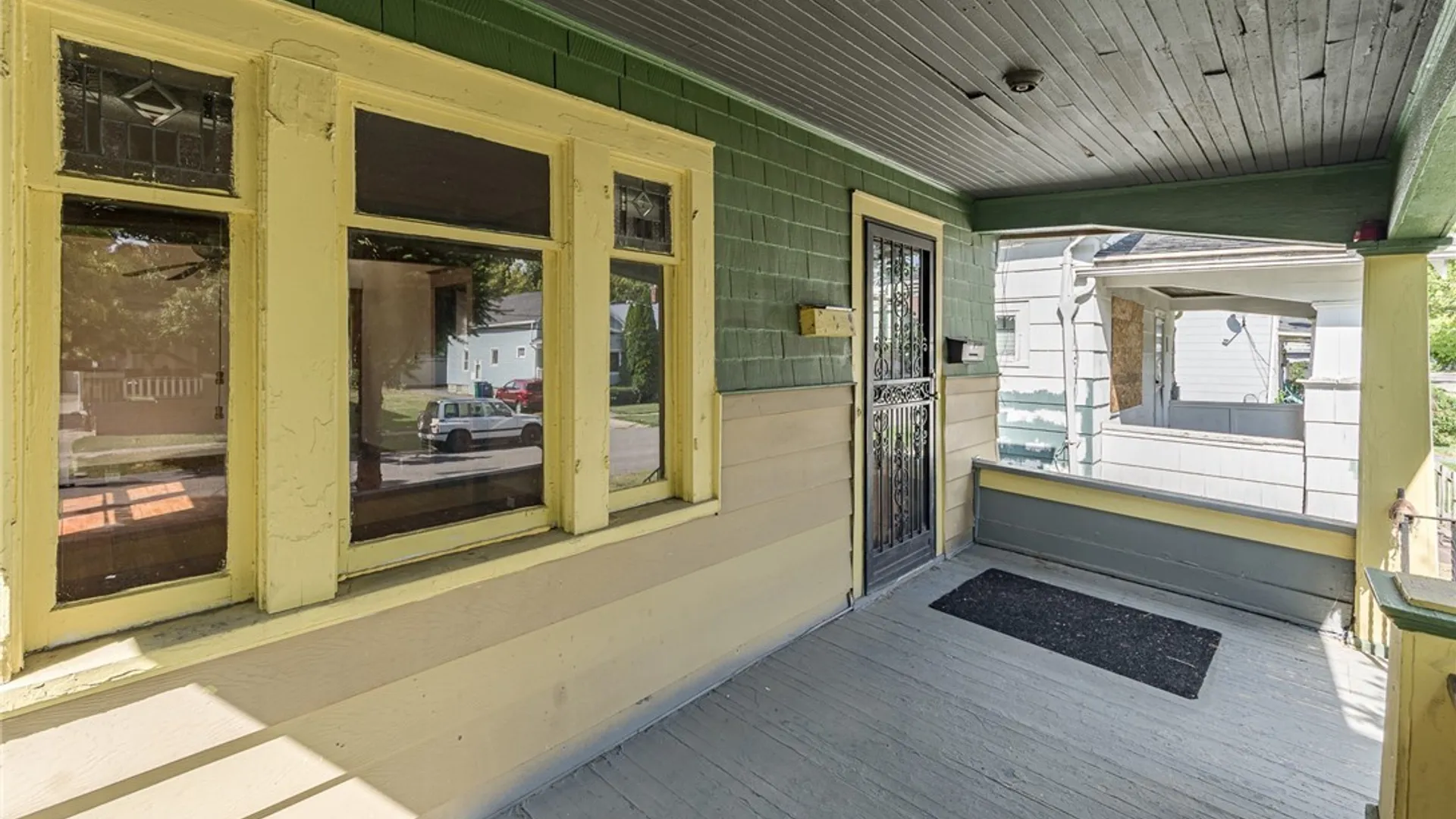 Property at 32 Schuele Avenue, Buffalo, NY 14215 4