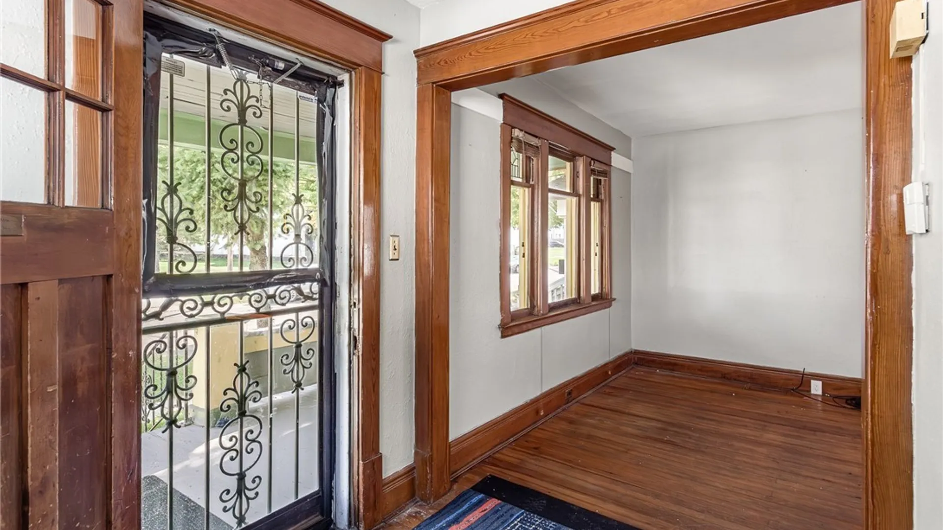 Property at 32 Schuele Avenue, Buffalo, NY 14215 7