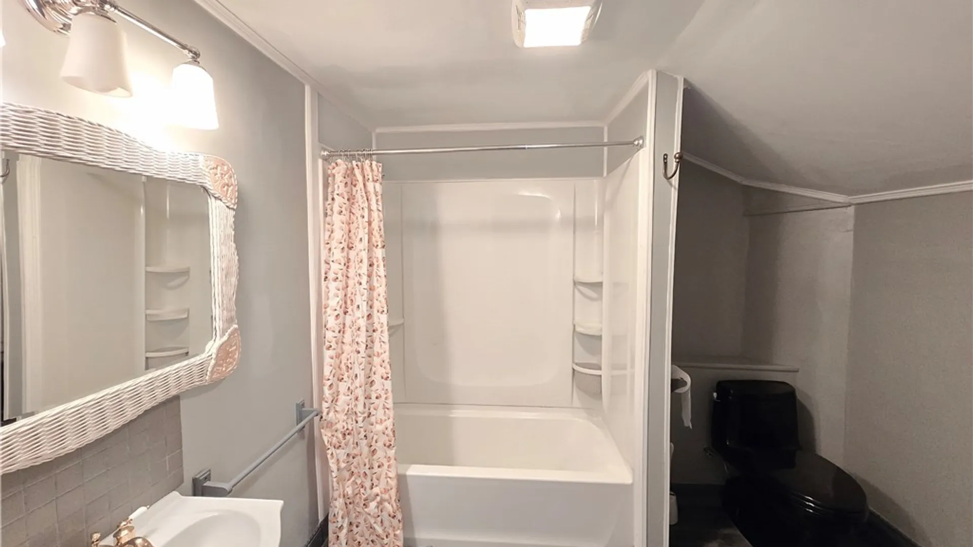 Property at 136 Gregory Street, Rochester, NY 14620 32