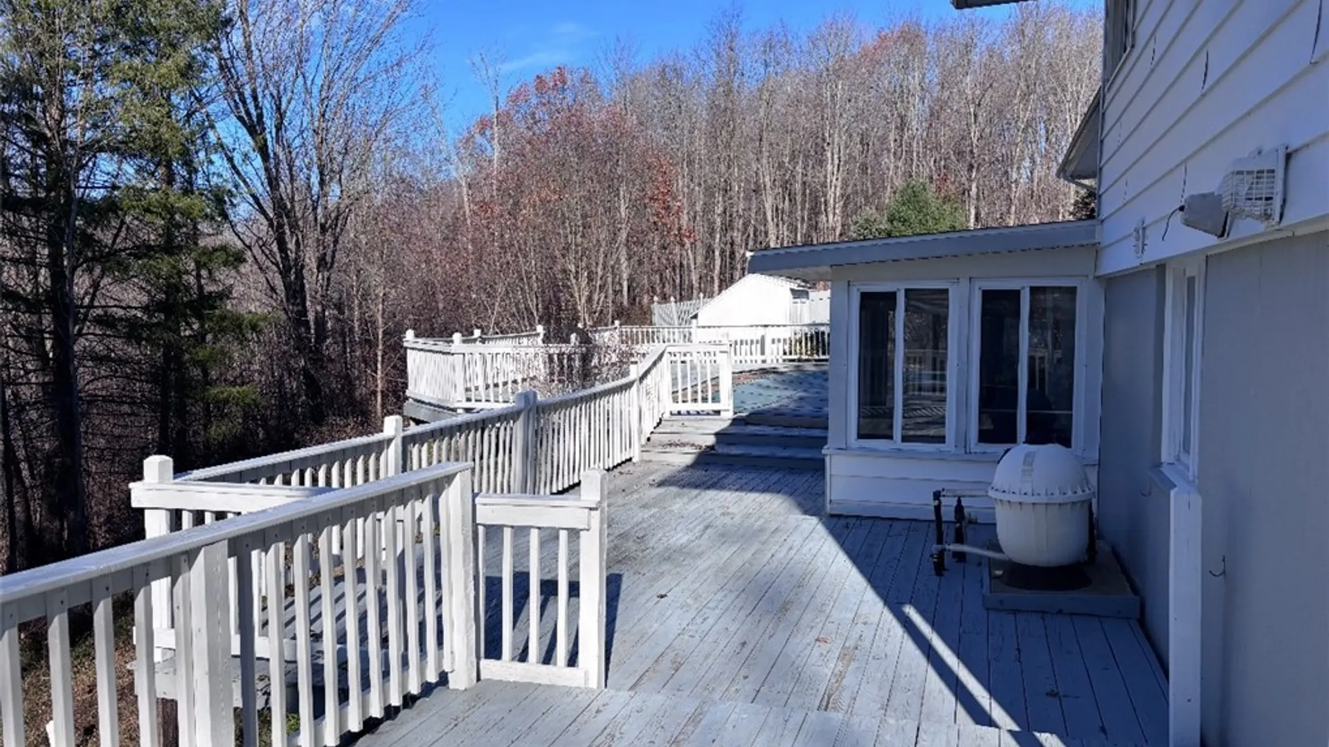 Property at 58 Ridgeway Sites Avenue, Minetto, NY 13126 23