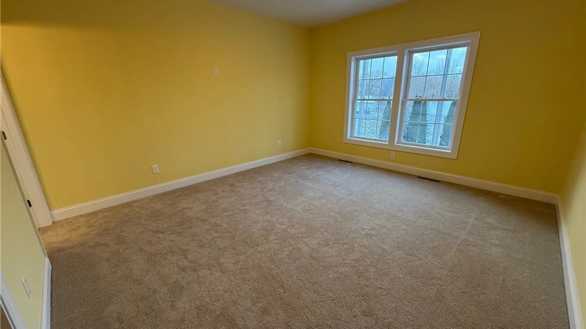 Property at 10 Platten Drive, Elbridge, NY 13080 34