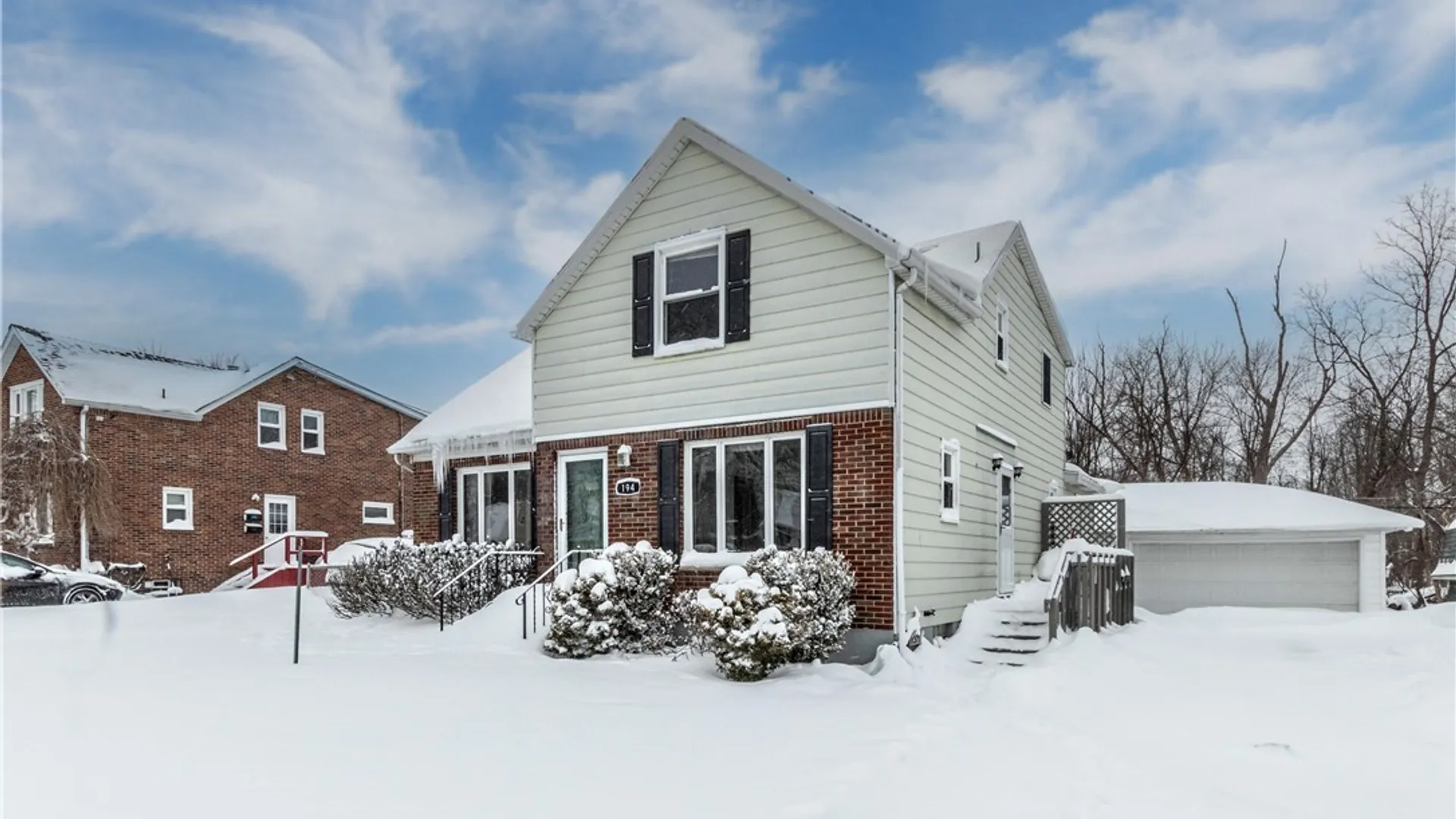 Property at 194 Boncroft Drive, West Seneca, NY 14224 2