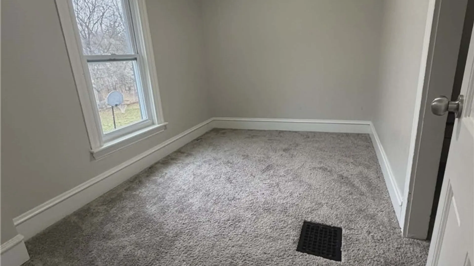 Property at 520 Logan Street, Elmira City, NY 14901 21