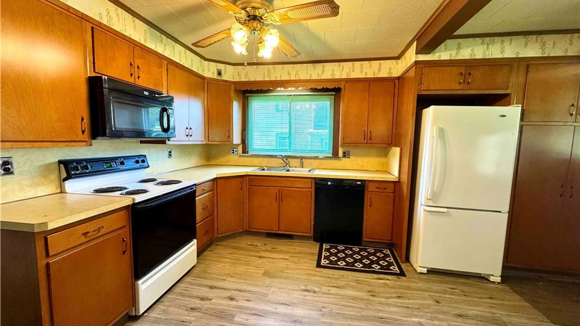 Property at 18 Chapel Street, Belfast, NY 14711 7