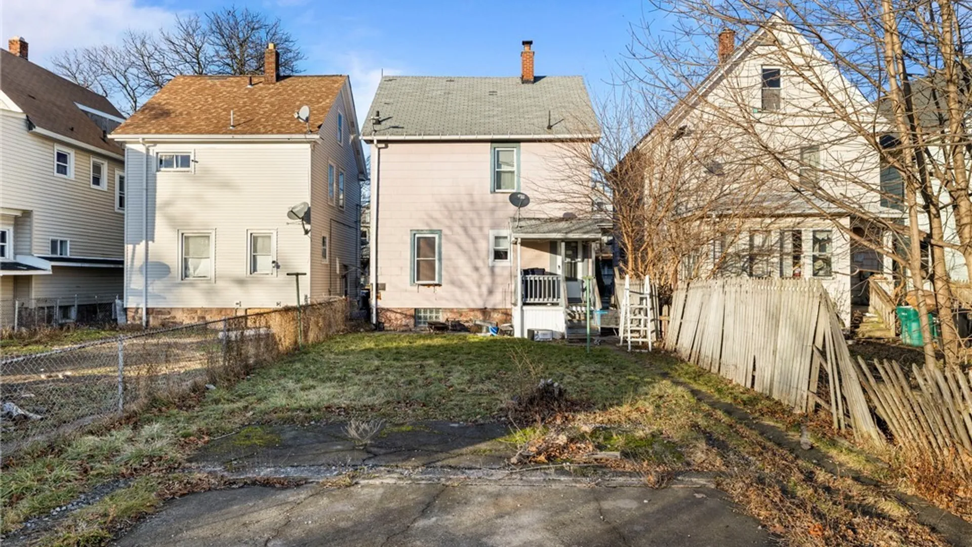 Property at 2207 La Salle Avenue, Niagara Falls, NY 14301 4