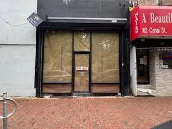 Property at 100 Canal St, Staten Island, NY 10304