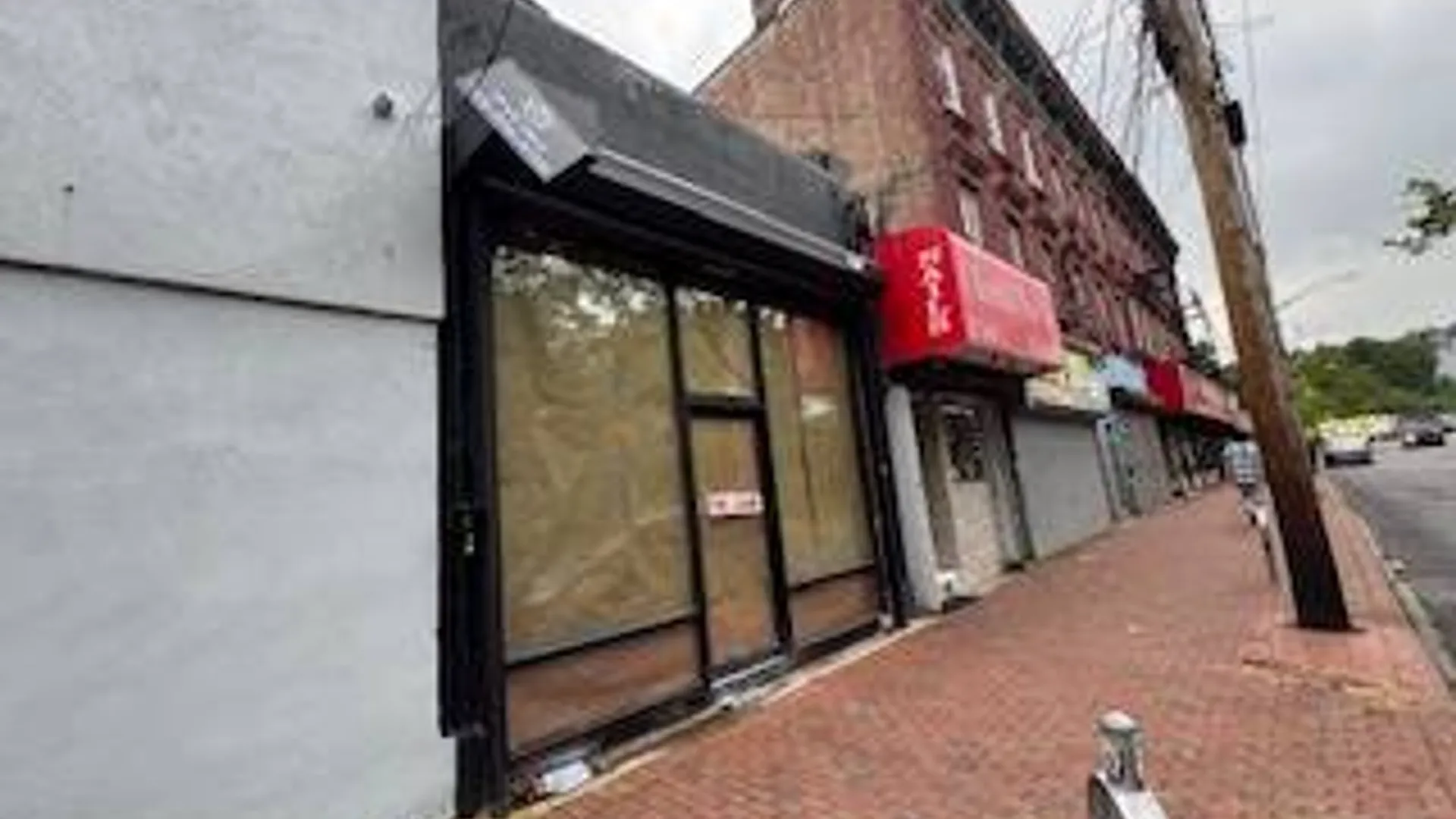 Property at 100 Canal St, Staten Island, NY 10304 2