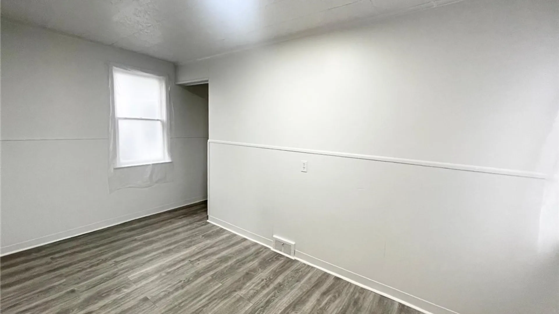 Property at 26 York Street, Buffalo, NY 14213 10