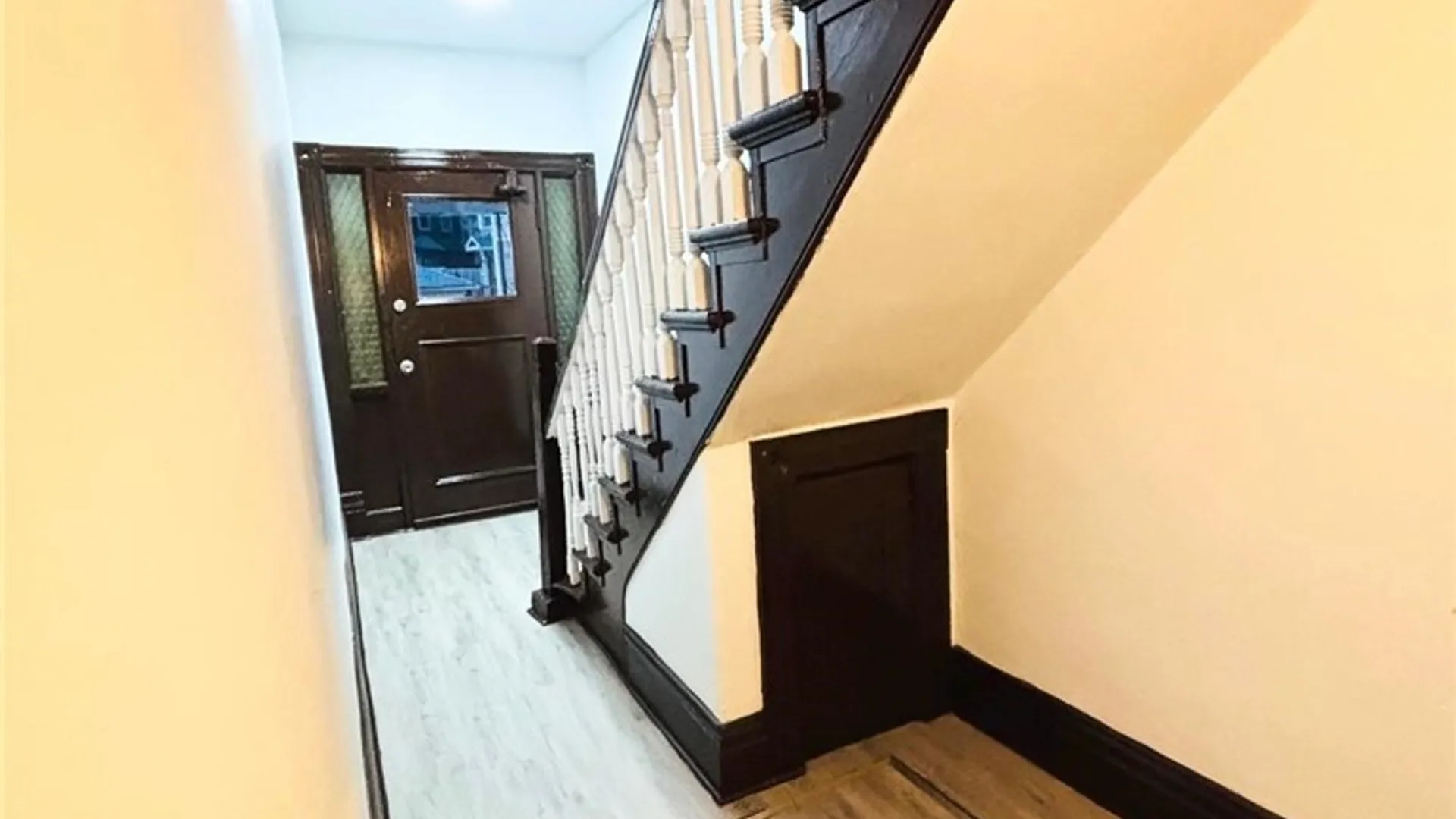 Property at 26 York Street, Buffalo, NY 14213 16