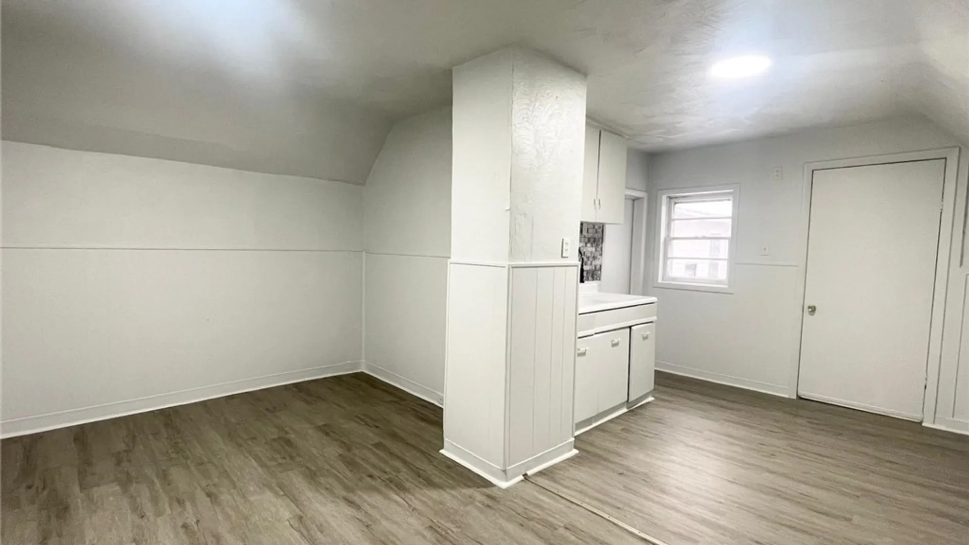 Property at 26 York Street, Buffalo, NY 14213 27