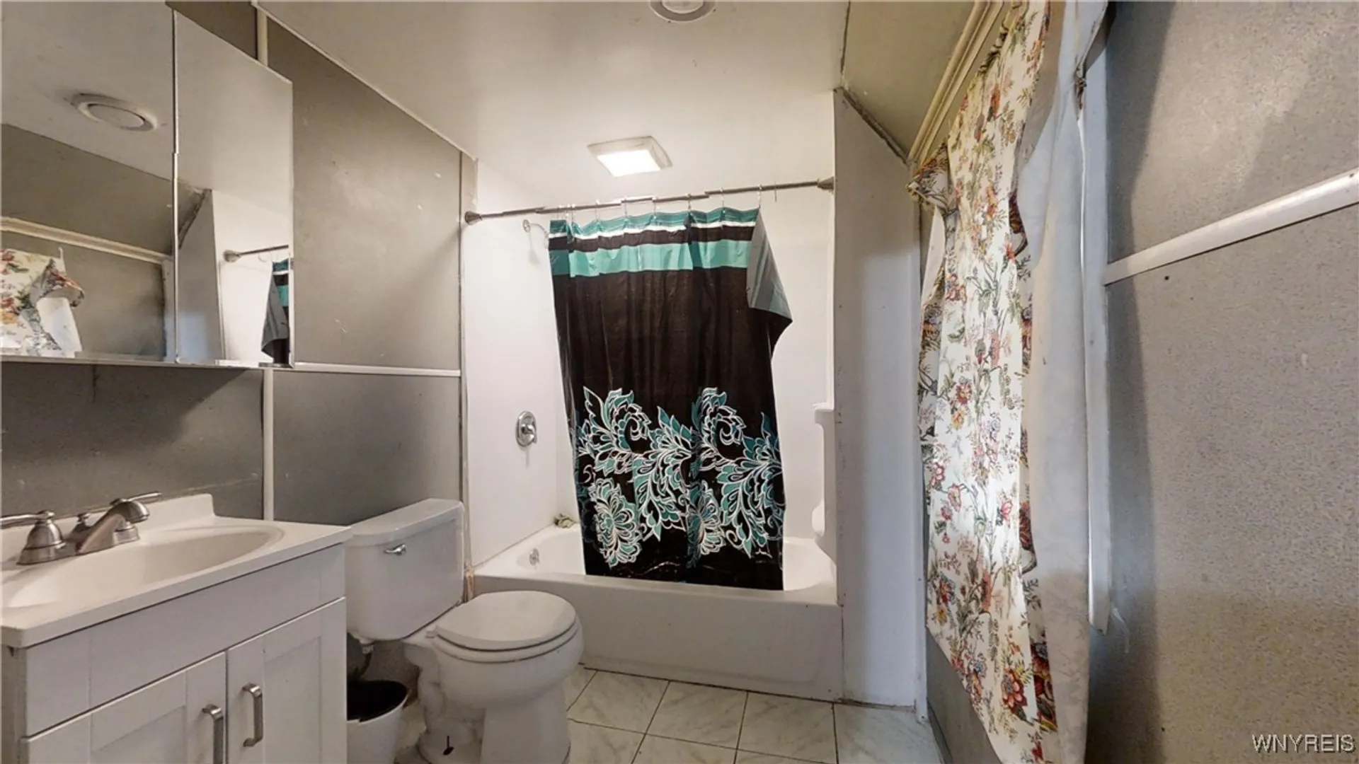 Property at 52 Dart Street, Buffalo, NY 14213 8