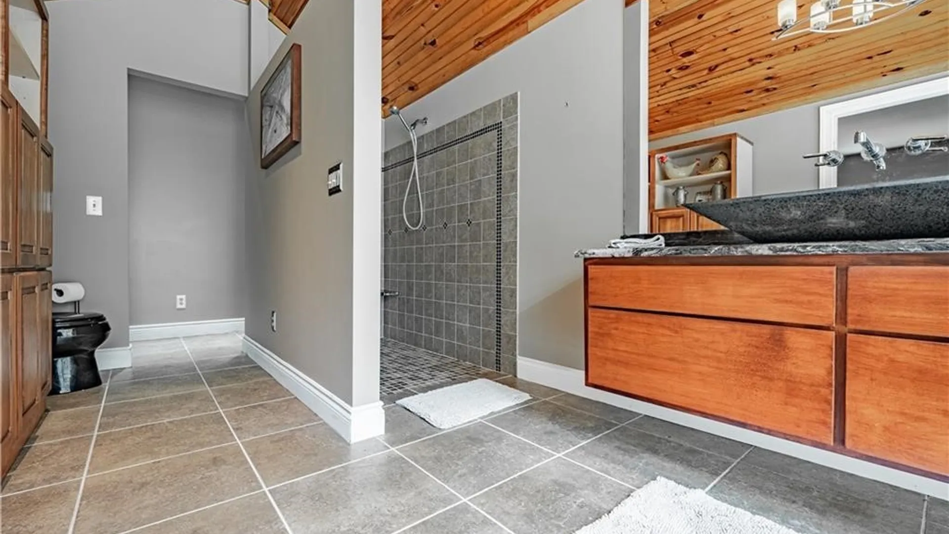 Property at 5948 Chestnut Road, Newfane, NY 14108 22