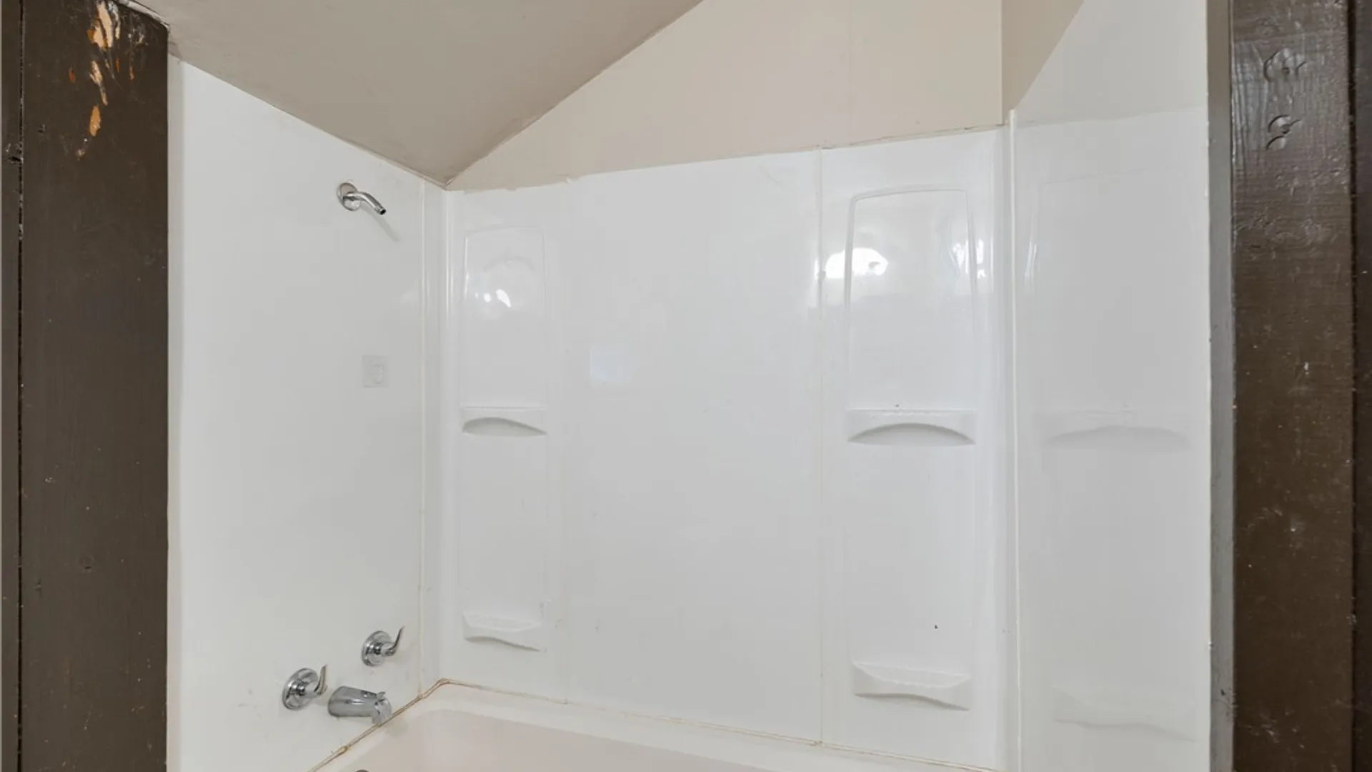 Property at 1868 Weston Avenue, Niagara Falls, NY 14305 16