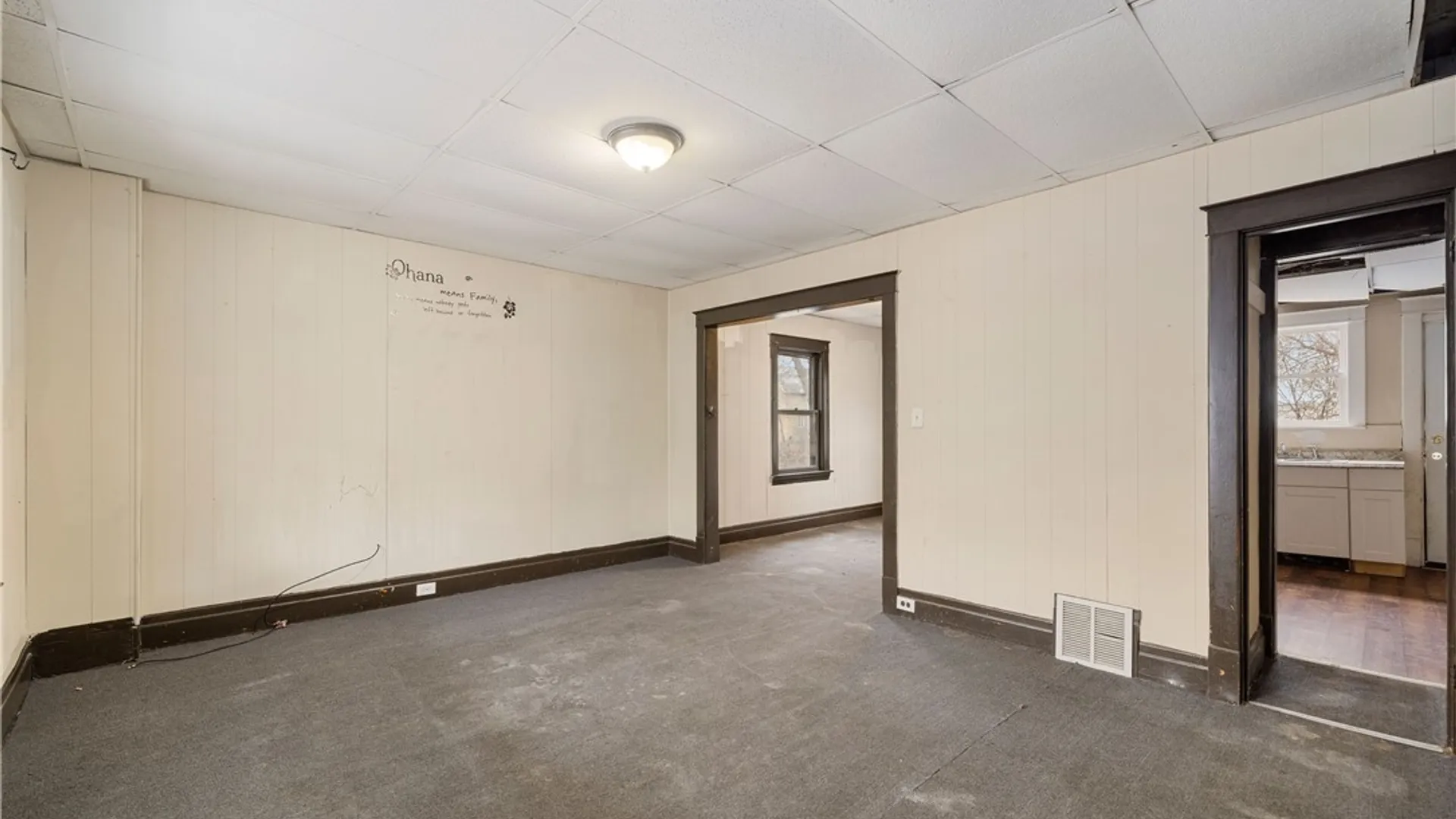 Property at 1868 Weston Avenue, Niagara Falls, NY 14305 3