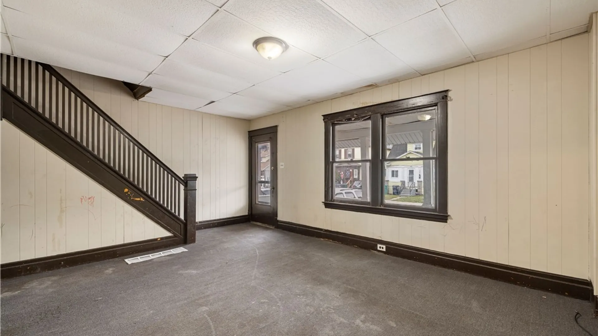 Property at 1868 Weston Avenue, Niagara Falls, NY 14305 5