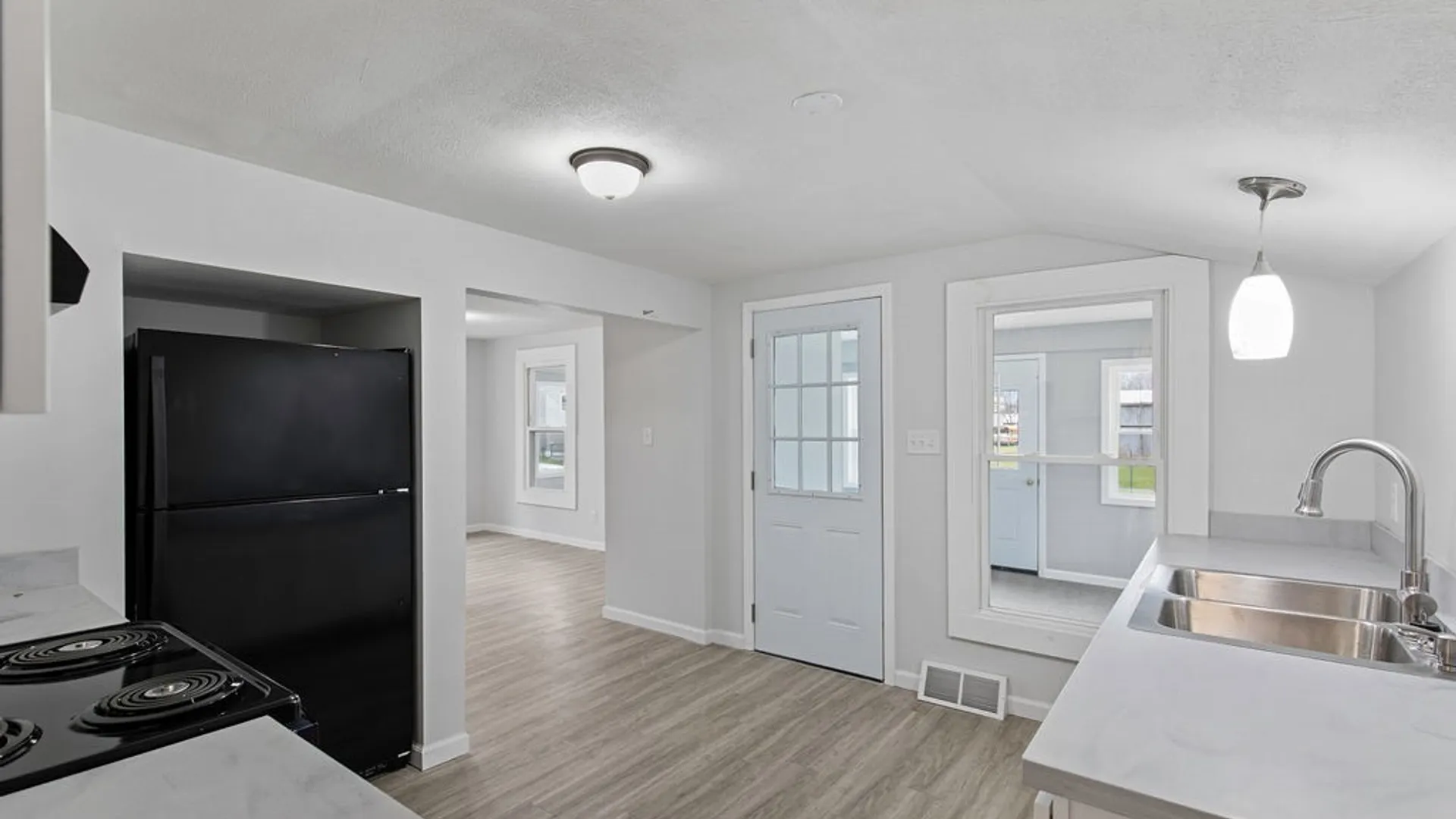 Property at 221 5th Street, Fulton, NY 13069 4