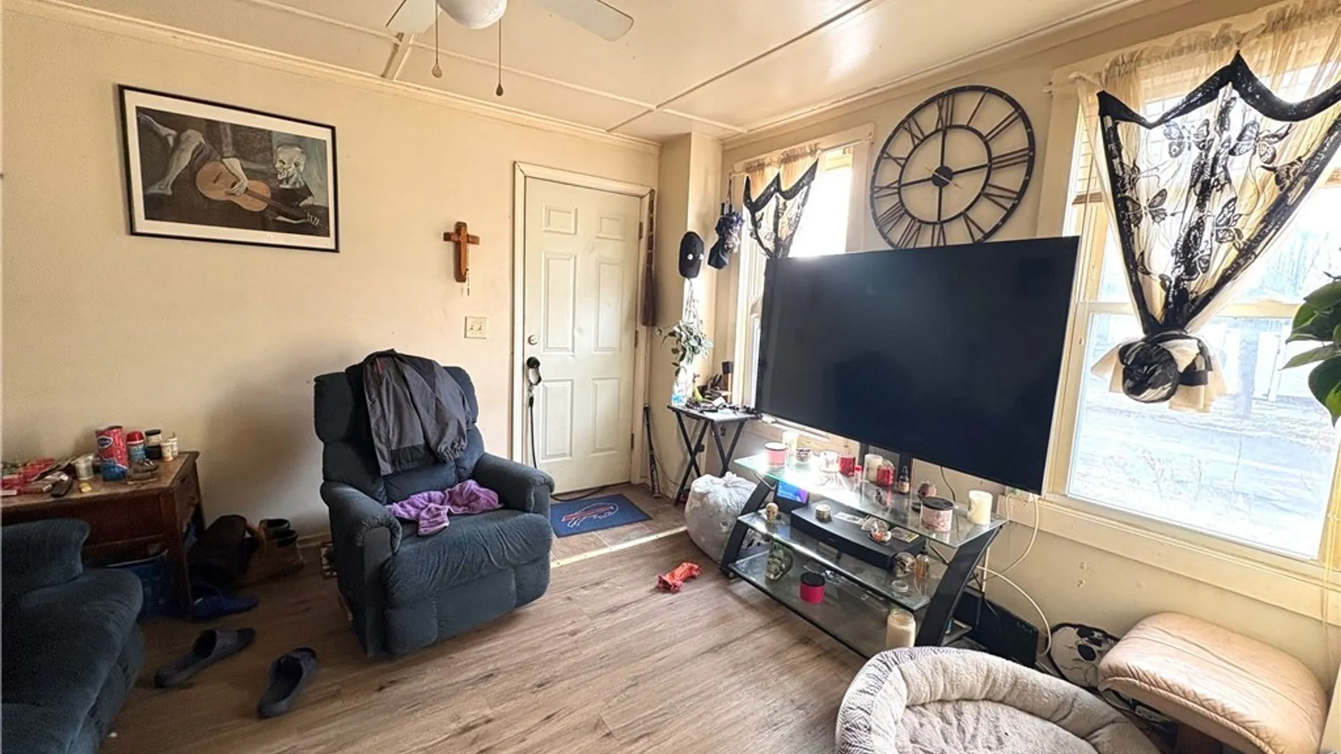 Property at 112 Osborne Street, Auburn, NY 13021 6