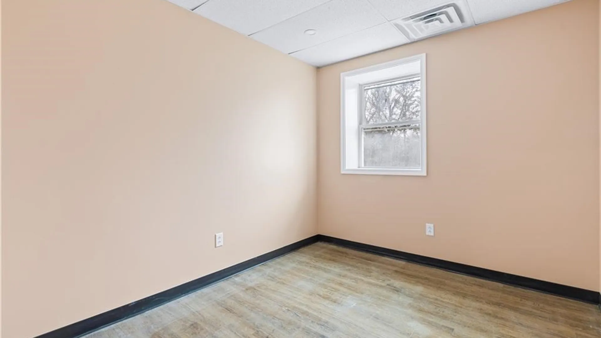 Property at 238 Oriskany Boulevard, Whitestown, NY 13492 6