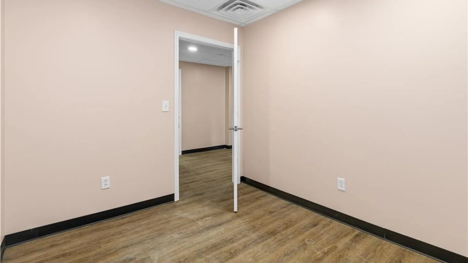 Property at 238 Oriskany Boulevard, Whitestown, NY 13492 7