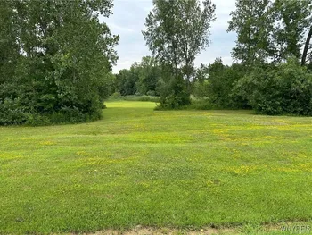 5656 Chestnut Road, Newfane, NY 14108