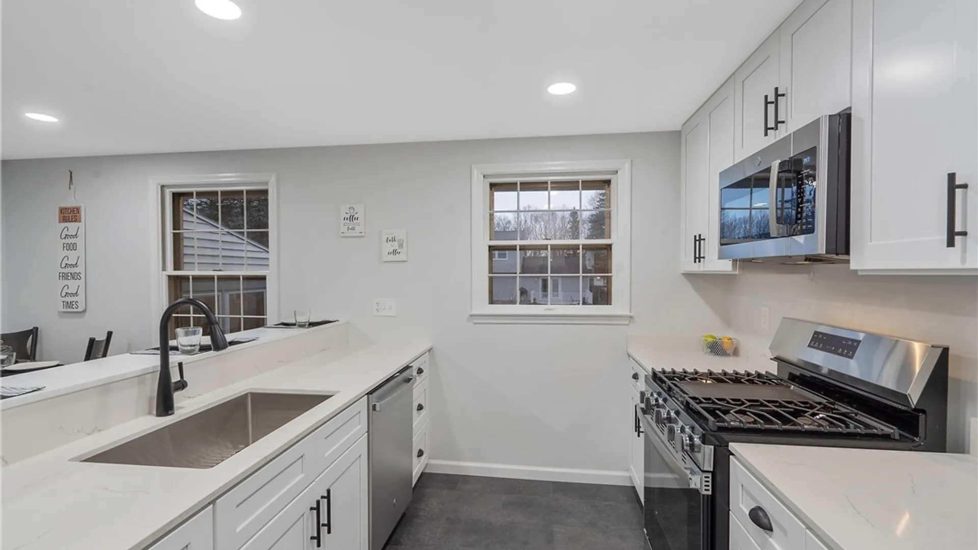 Property at 110 Mallard Drive, Camillus, NY 13031 12