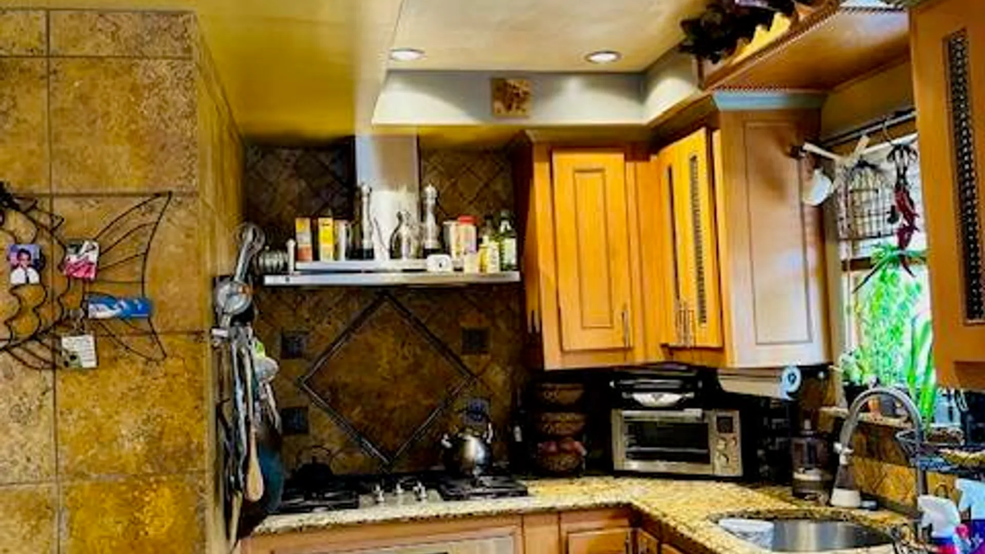 Property at 1418 E 104th, Brooklyn, NY, NY 11236 7