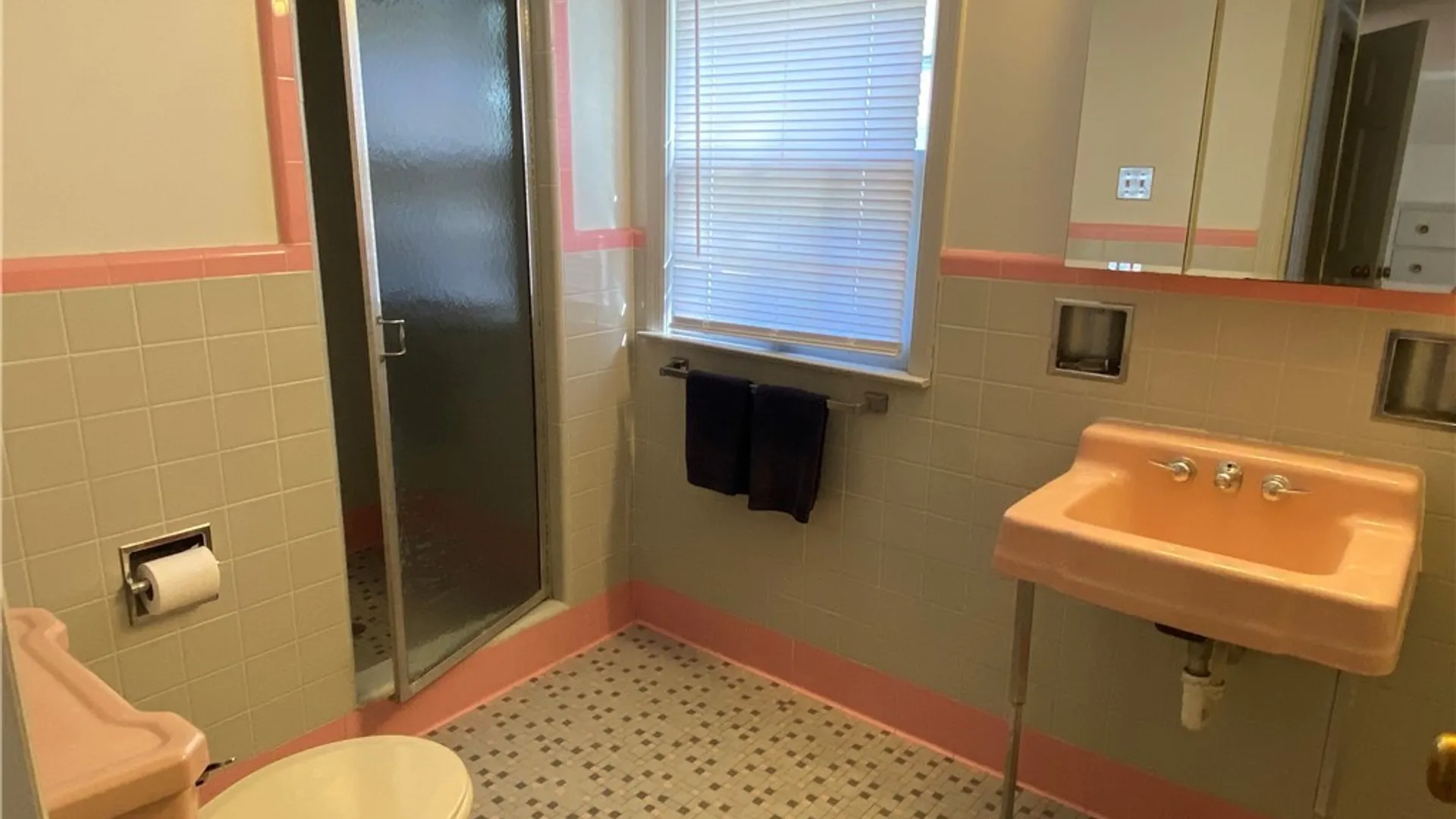 Property at 103 Paris Road, New Hartford, NY 13413 25