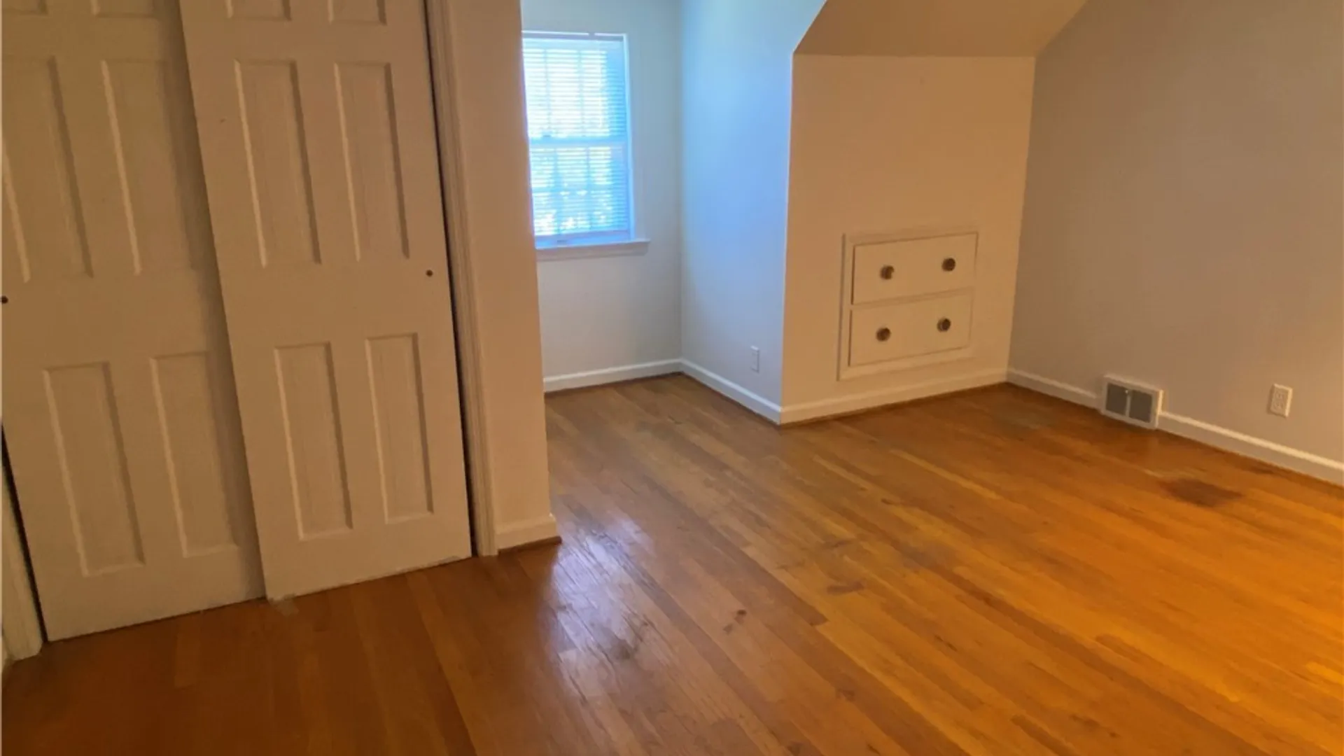 Property at 103 Paris Road, New Hartford, NY 13413 26