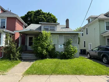 Property at 208 Paul Ave, Syracuse, NY 13206
