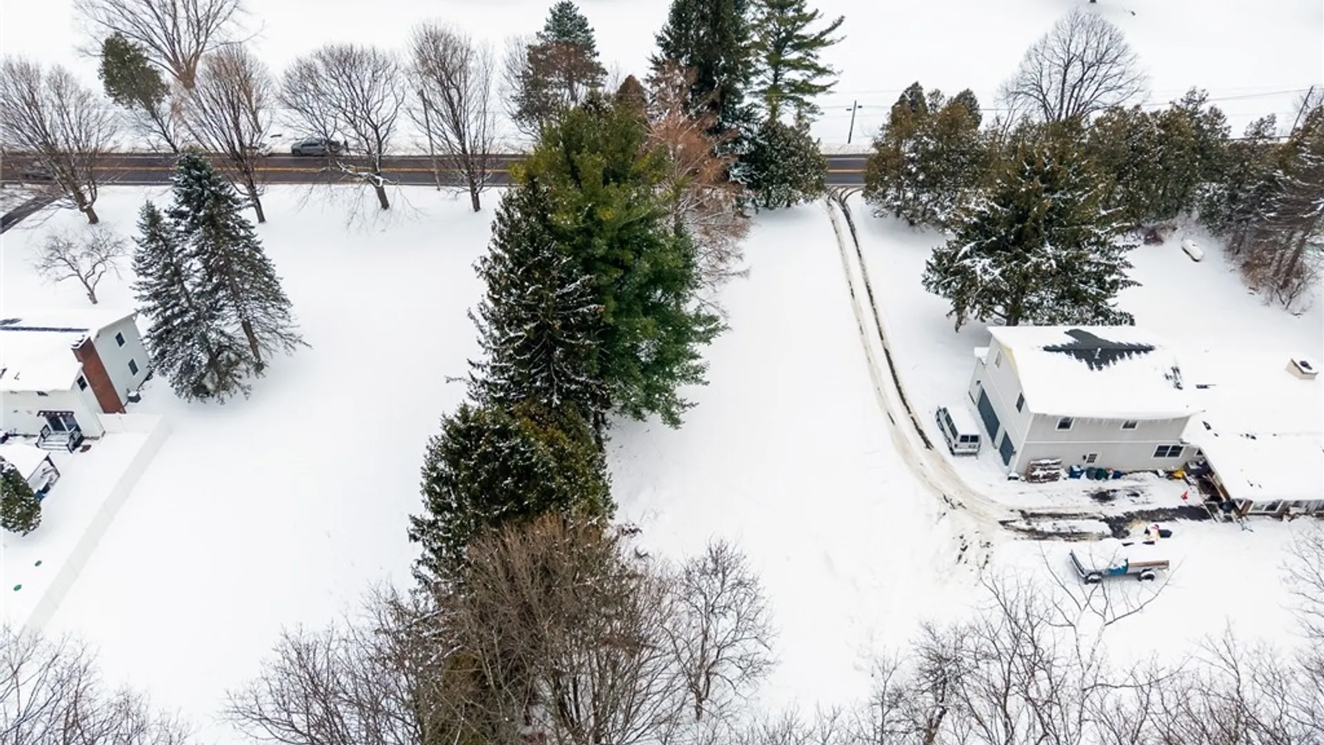 Property at 1077 Nottingham Road, DeWitt, NY 13078 13