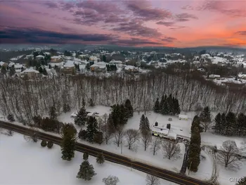 1077 Nottingham Road, DeWitt, NY 13078