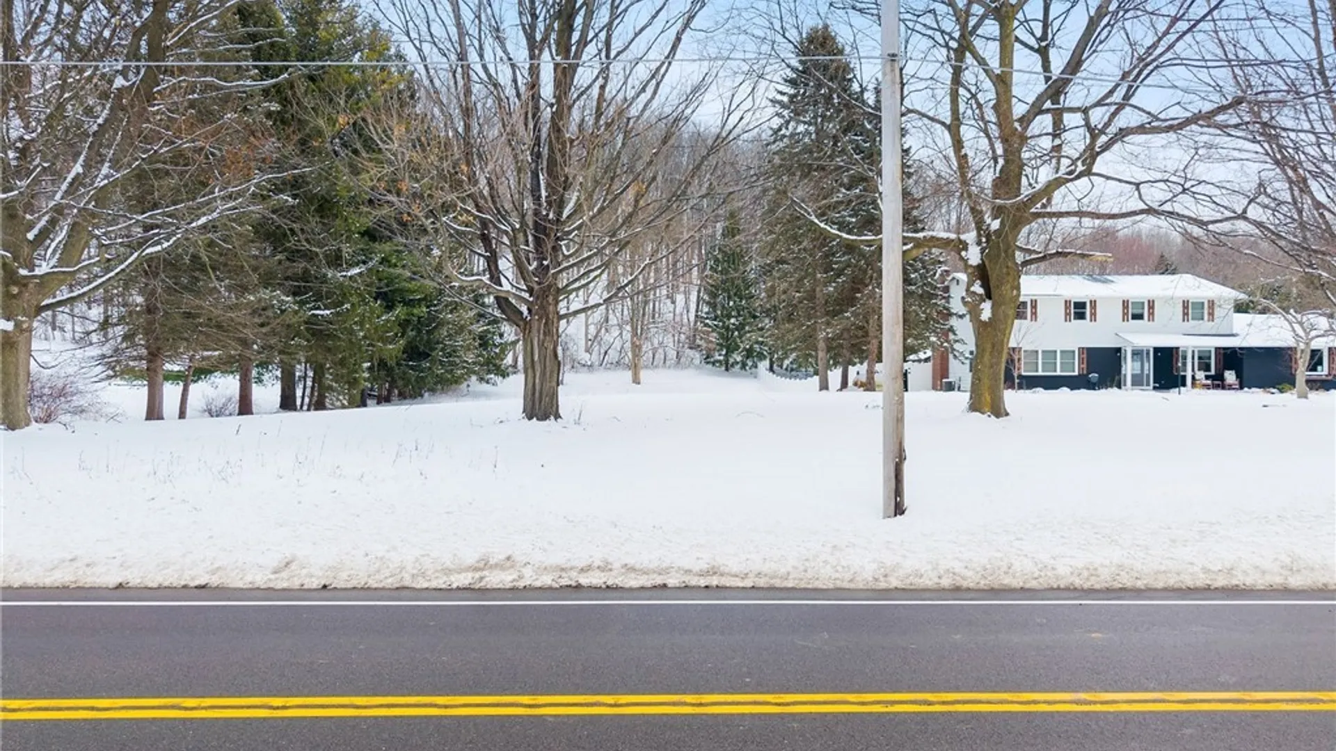 Property at 1077 Nottingham Road, DeWitt, NY 13078 3