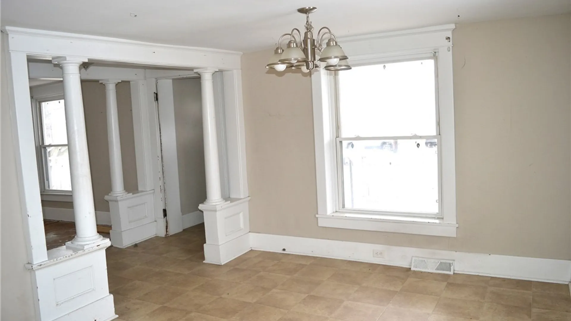 Property at 4670 Broadway, Cheektowaga, NY 14043 7