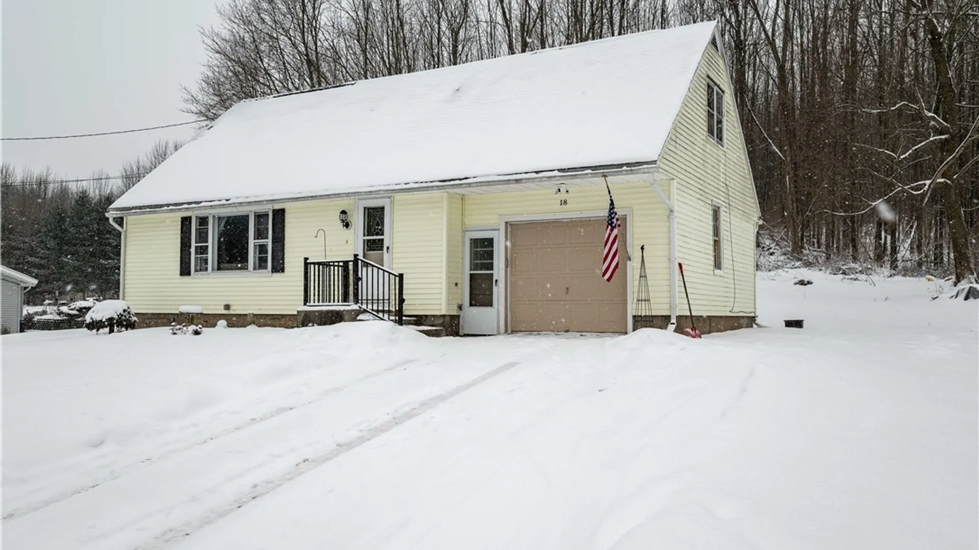Property at 18 Gridley Place, Paris, NY 13456 2