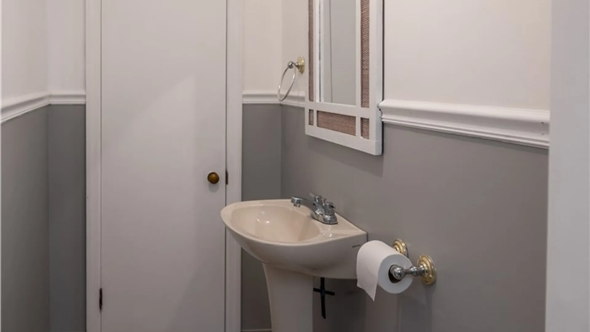 Property at 18 Gridley Place, Paris, NY 13456 31